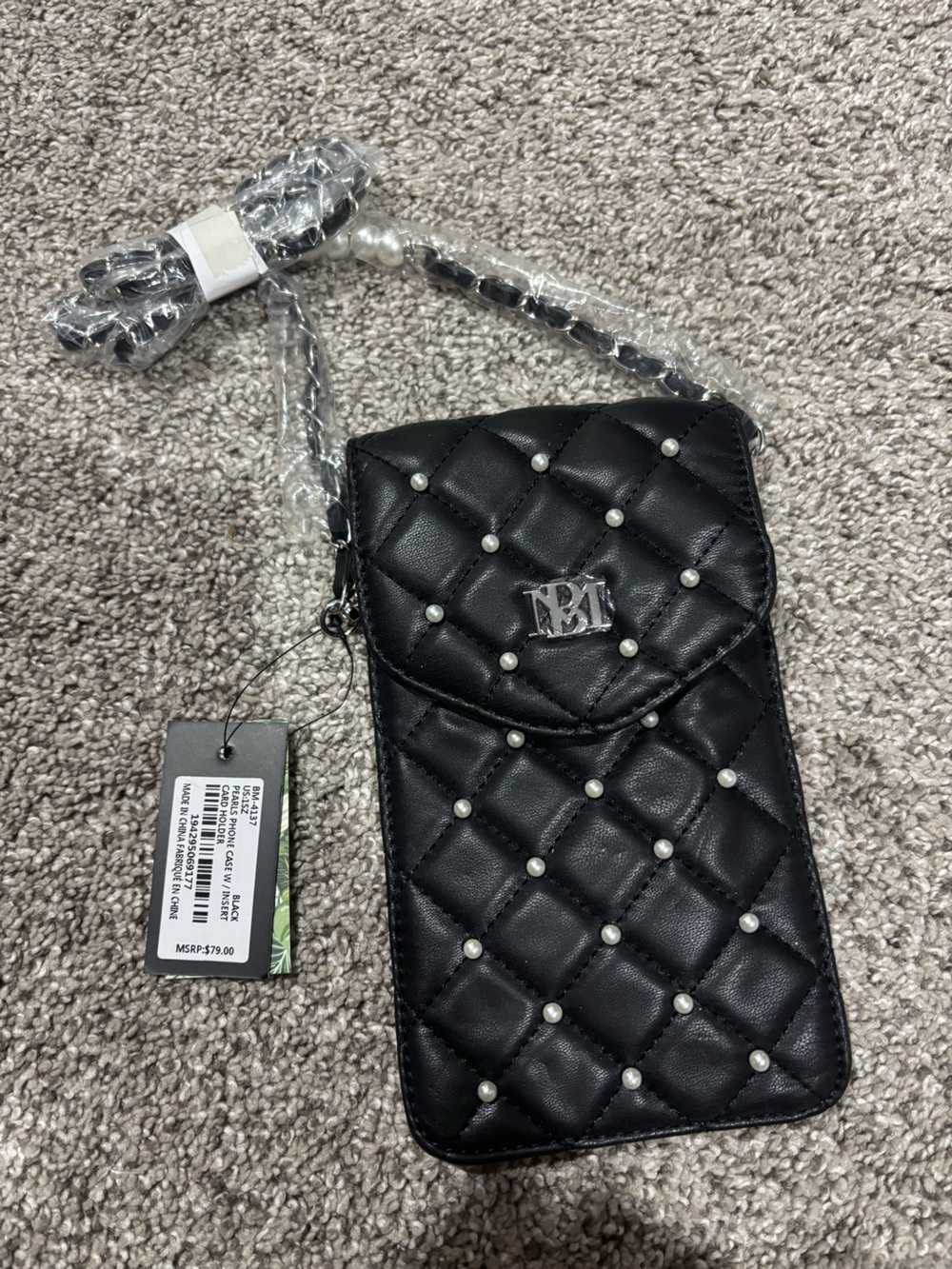 NWT Black Quilted Pearl Crossbody Phone Bag - Brand